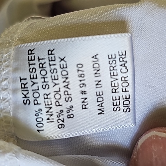 Skort tournament collection.  Pink floral design. Size small. Made in In… - Picture 5 of 9